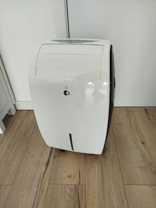 Humidificador de ar - Equation