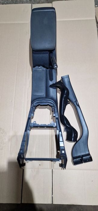 podłokietnik vw golf vi kompletny