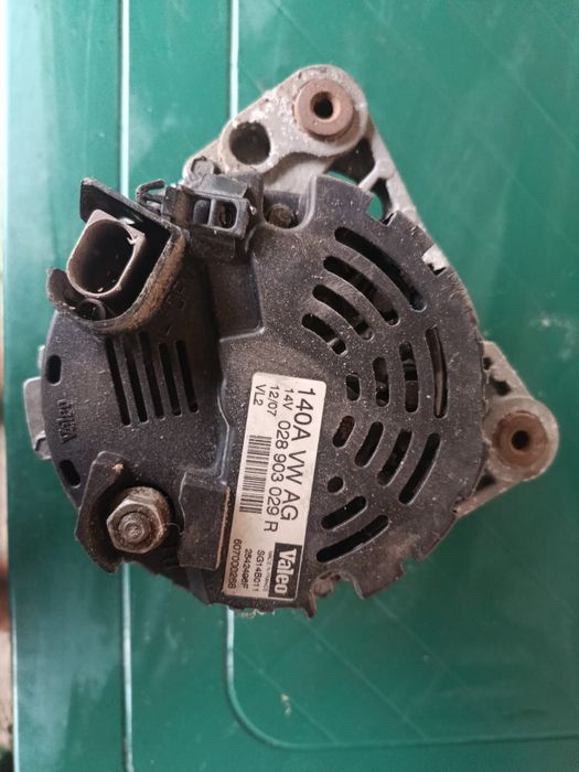 Генератор Фольксваген т-5 2.5