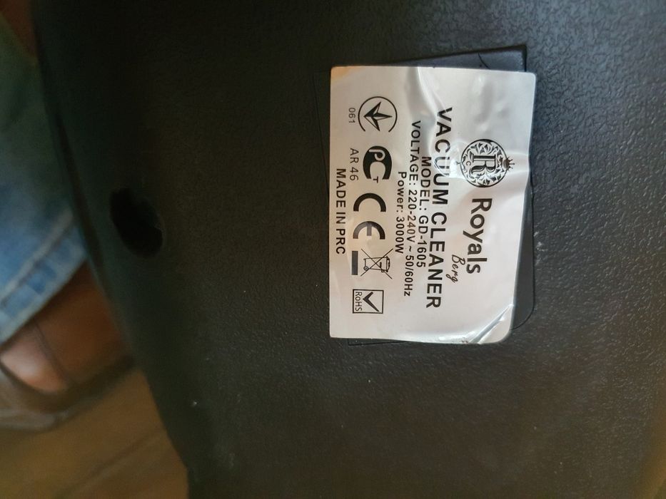 Продам пылесос Royals Berg GD-1605
