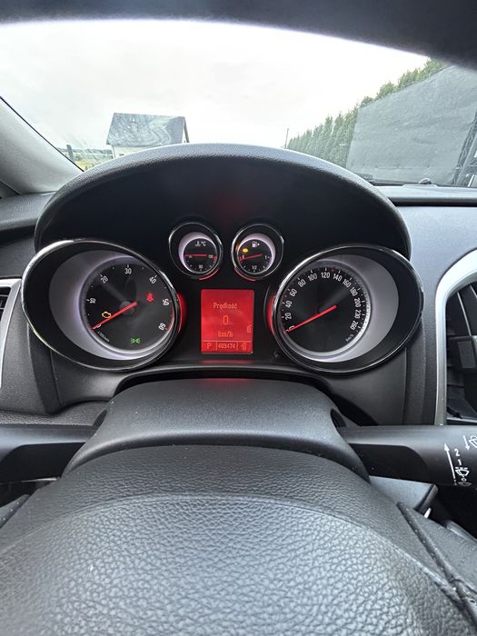 Opel Astra J 2.0