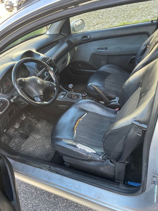 Peugeot 206 1.4 gasolina