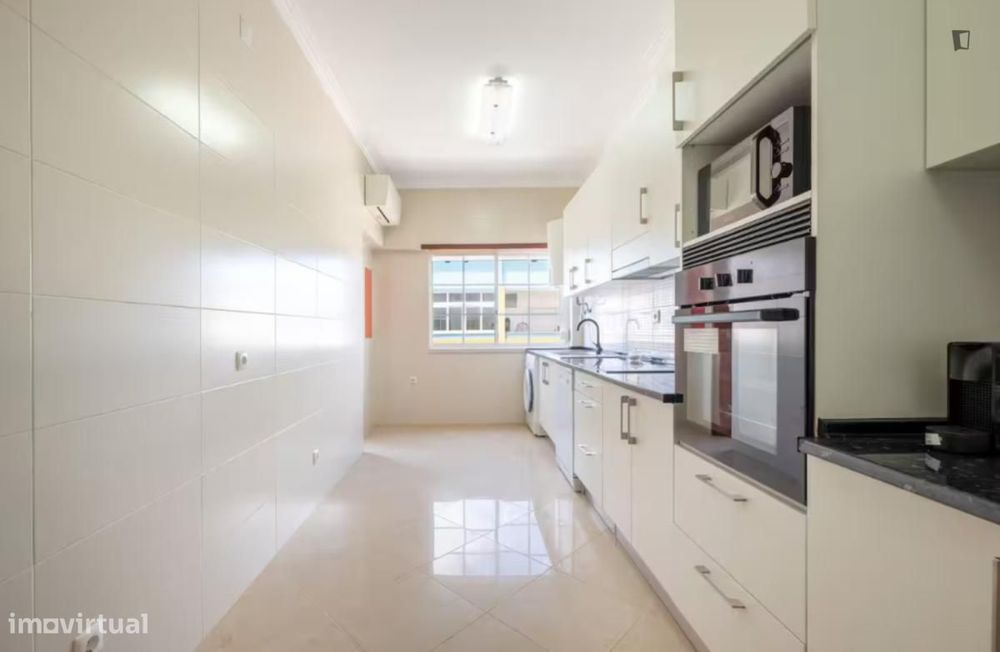 Apartamento com 2 quartos - localizado em Costa da Caparica Lisbon