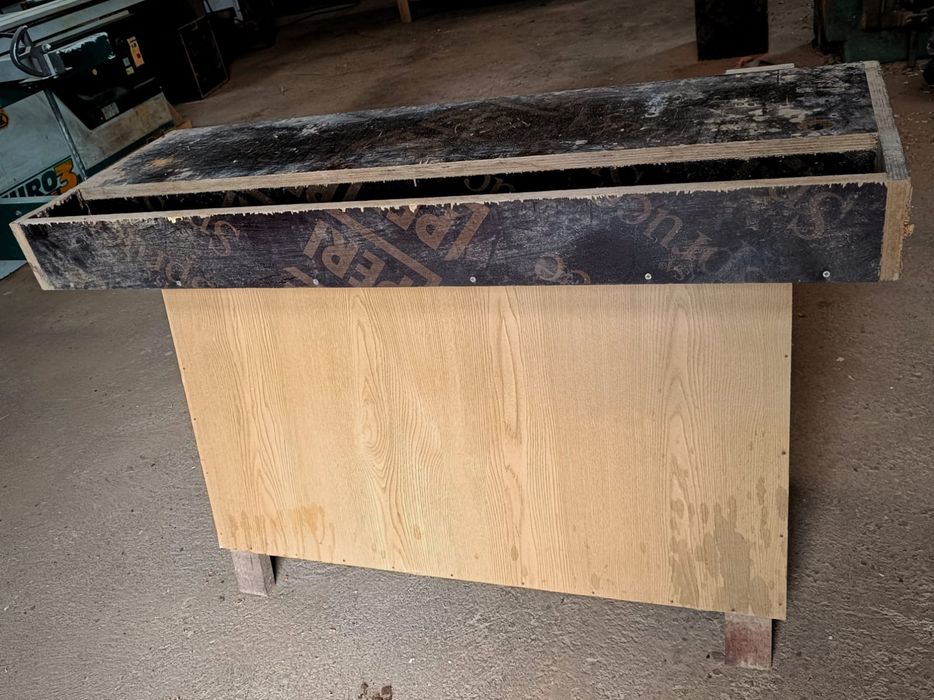 Carpenter's Bench427936332352081924