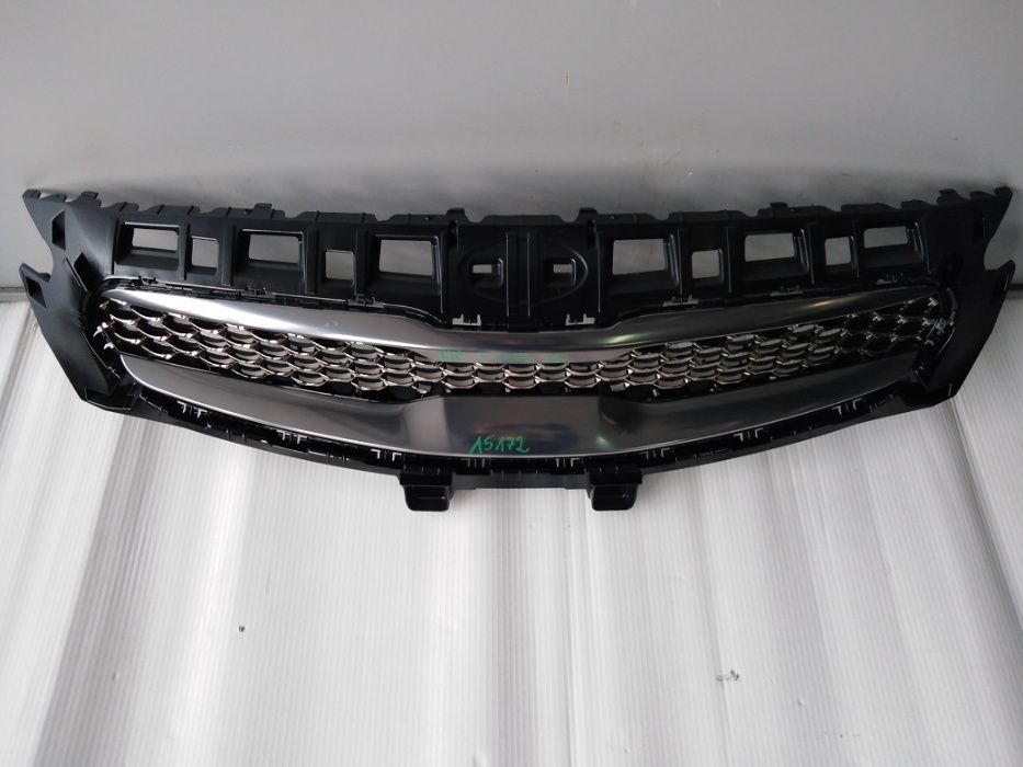 KIA X-Ceed Atrapa Grill zderzaka 19.r