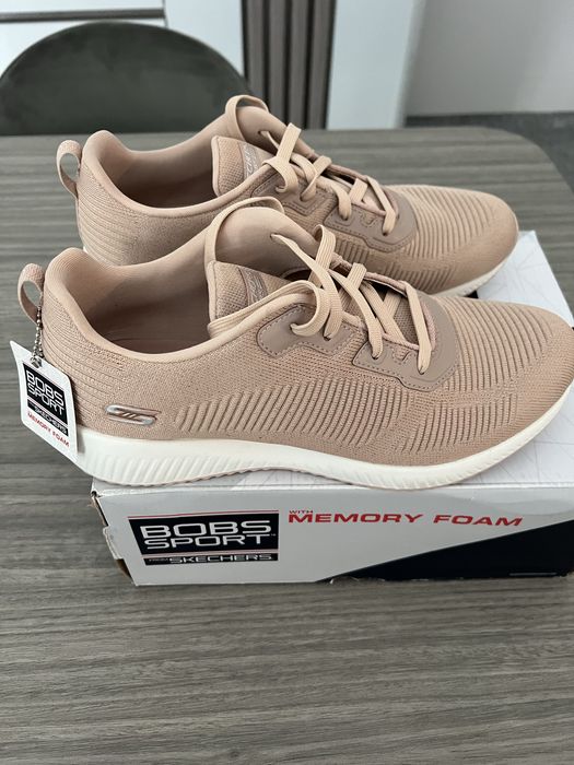 Skechers de Mulher Novas