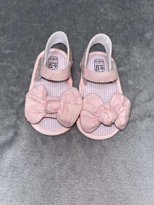 Пінетки, босоніжки