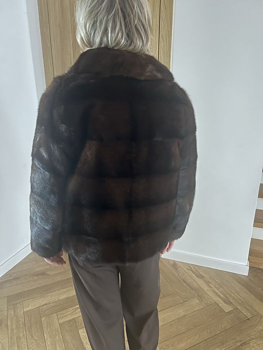 Futro z norek czekoladowe