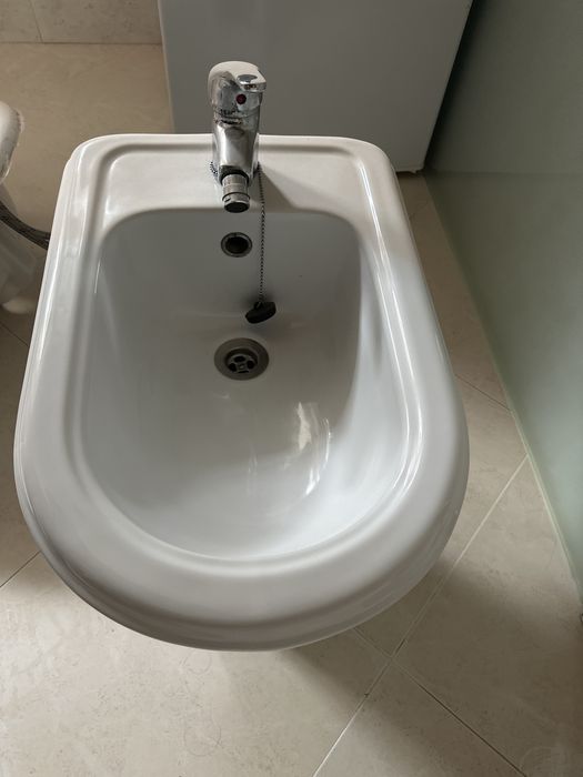 Sanita, bidê e lavatorio