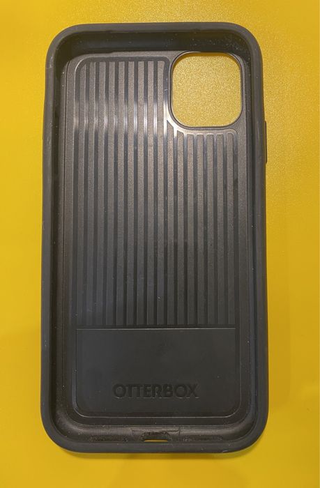 Etiu iphone 11 Otterbox