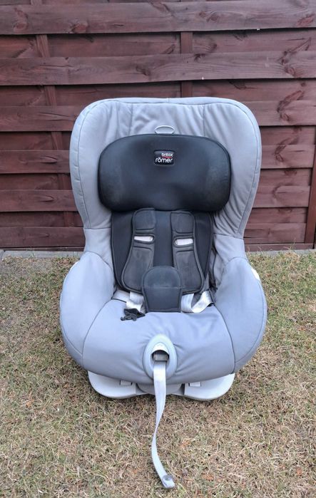 Fotelik samochodowy KIDFIX III M 15-36 kg (3.5 lat - 12 lat)