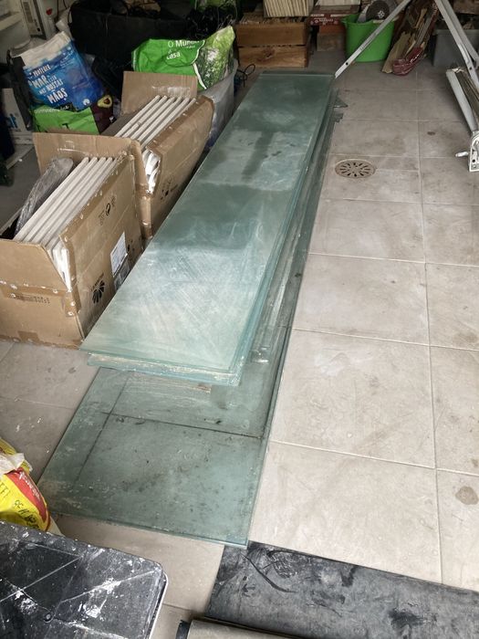 OFEREÇO Chapas de vidro grandes GRÁTIS