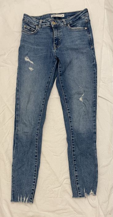 Jeansy niebieskie podarte zara rozmiar 38