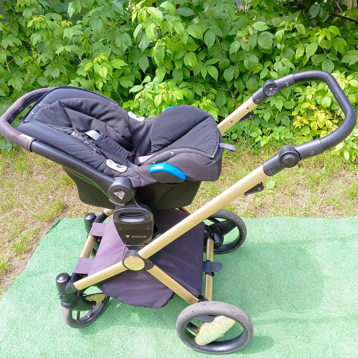 Wózek invictus 3 w 1 + isofix czarno-złoty