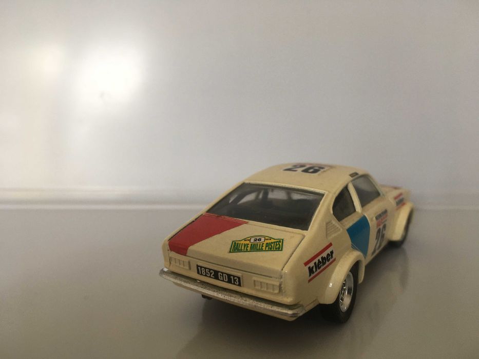 Opel Kadett Coupé GT/E 16V - Solido - esc.1/43 - como NOVO