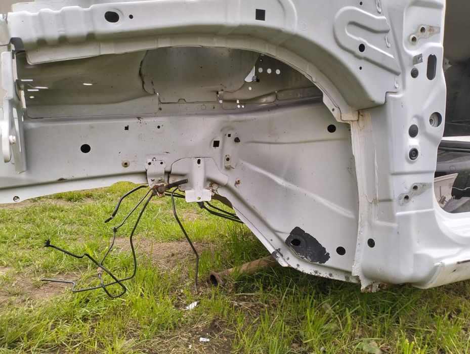 Ліва четверть ford focus mk-2