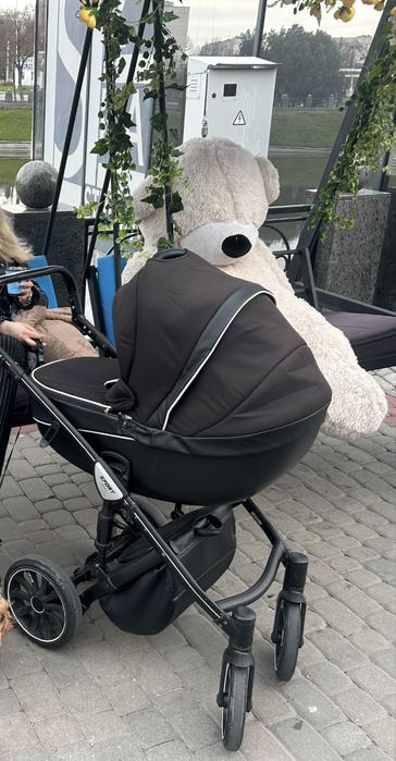 Продам гарну коляску 3 в1 anex sport