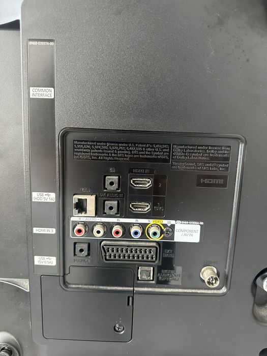 Samsung 32” com suporte