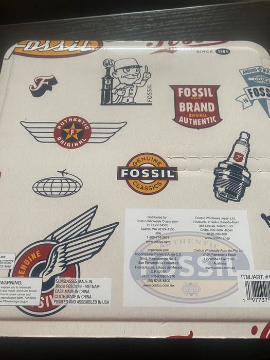 Продам нові сонцезахисні окуляри унісекс Fossil