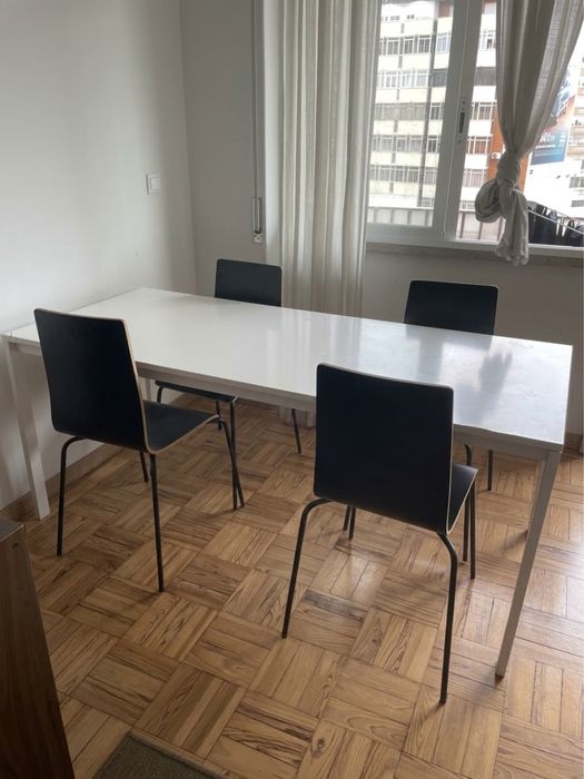 Mesa de 8 Lugares