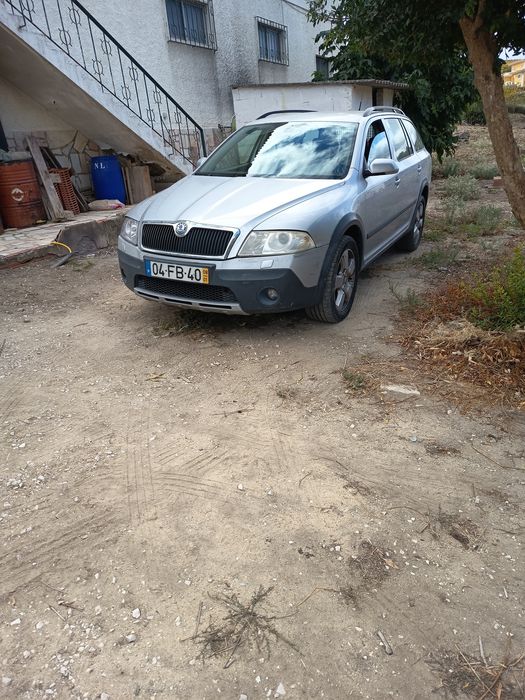 Skoda Octavia Scout 4x4 — photo 2