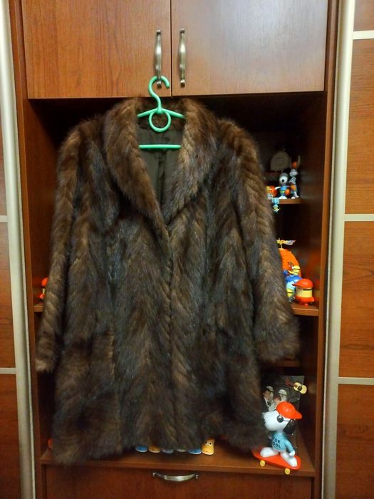 Продам шубу з хвостиків норки у гарному стані