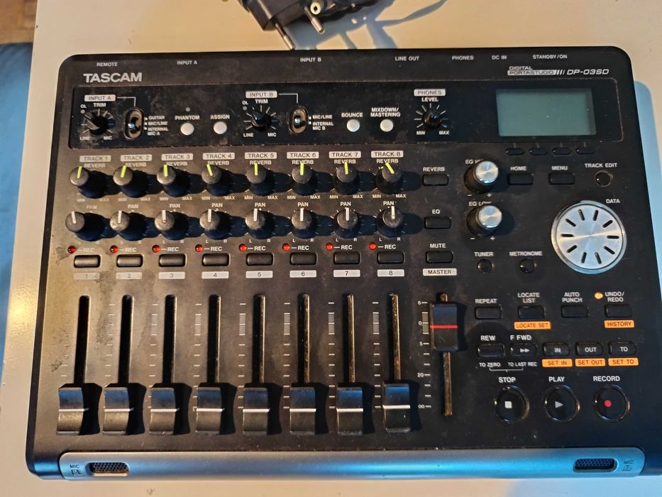 Digital Portastudio dp 03sd tascam