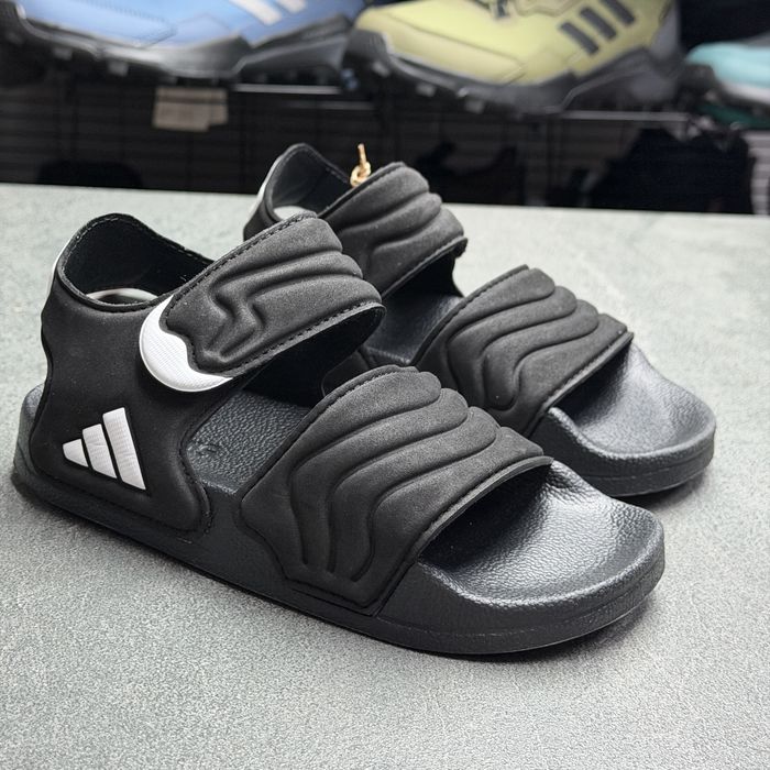 ОРИГІНАЛ 100% Дитячі босоніжки  адідас Adidas HQ0114 /31р.