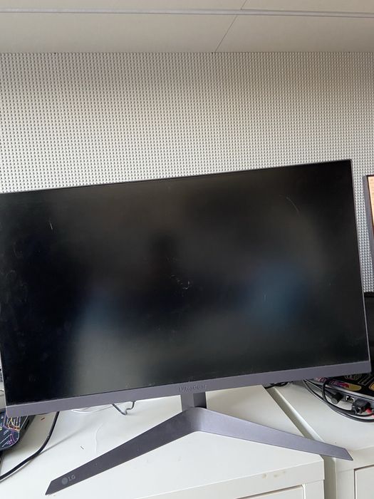 Monitor LG ultraGear 24’’
