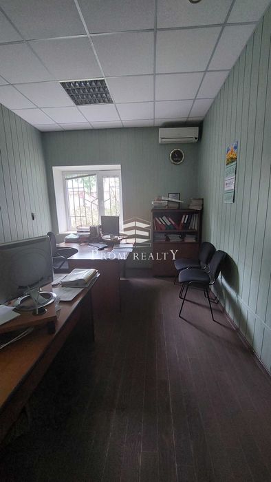 Виробничо – складська будівля в центрі міста!