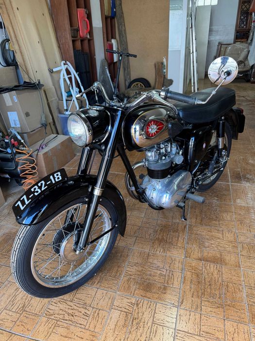 Moto Clássica, BSA C15