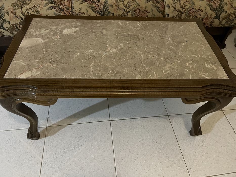 Mesa se centro de sala em marmore e madeira