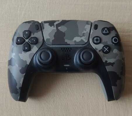 Pad do ps5 sprawny