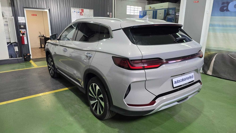 BYD Seal U 71.8Kwh -  Salvado