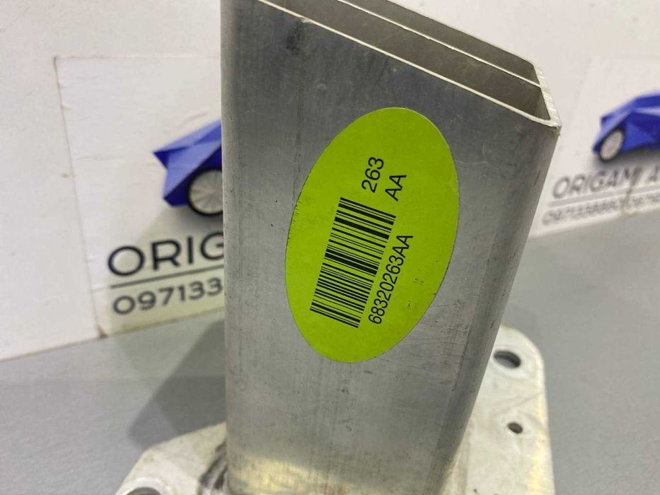 Клык лонжерона телевизора jeep cherokee kl Джип чероки кл 2019 2020+