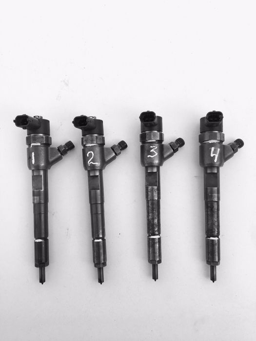 Форсунки 1.3 Опель Комбо Меріва Добло Пунто Фіат 0445110083