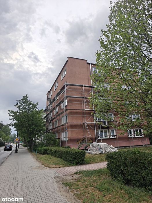 Przytulne mieszkanie, otoczone zielenią w centrum Konstancin-Jeziorna. - Więcej