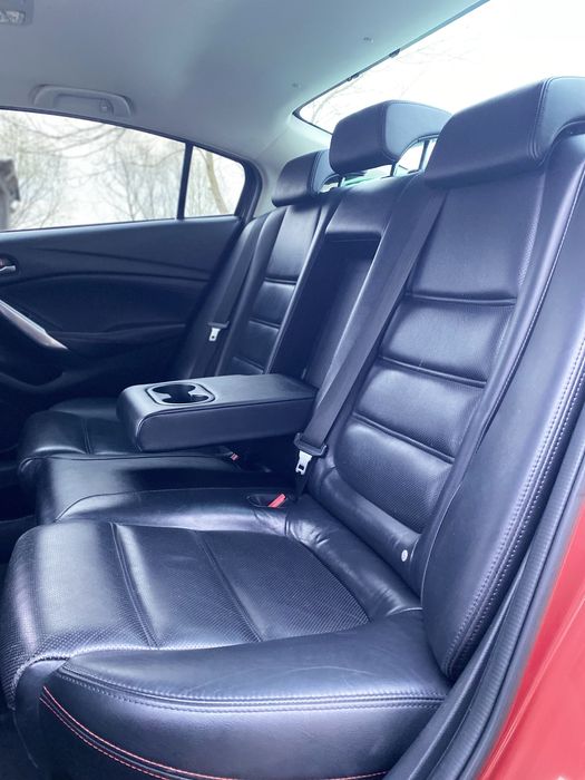 Автомобіль Mazda 6 2012