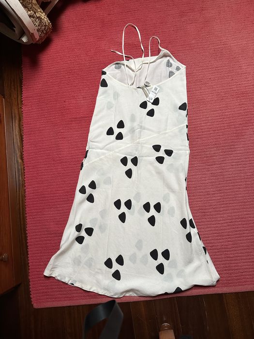 Vestido novo branco e preto de alças