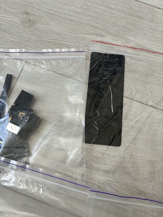 Запчастини samsung galaxy fold 2