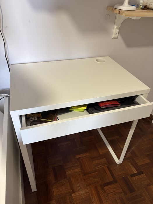 Secretaria desk Ikea