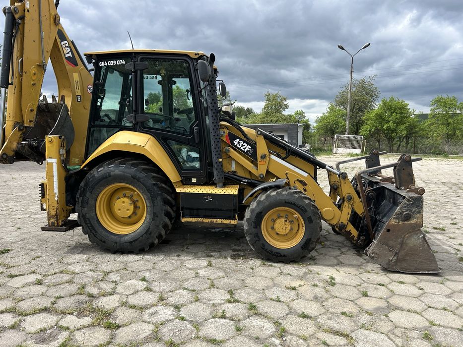 CAT 432f2 super stan cena BRUTTO