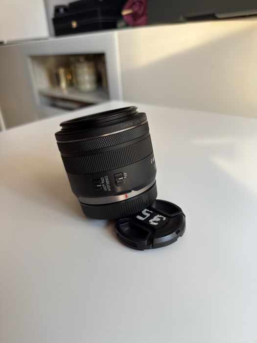 Canon RF 35 mm F1.8 Macro IS STM – jak nowy, stan 11/10