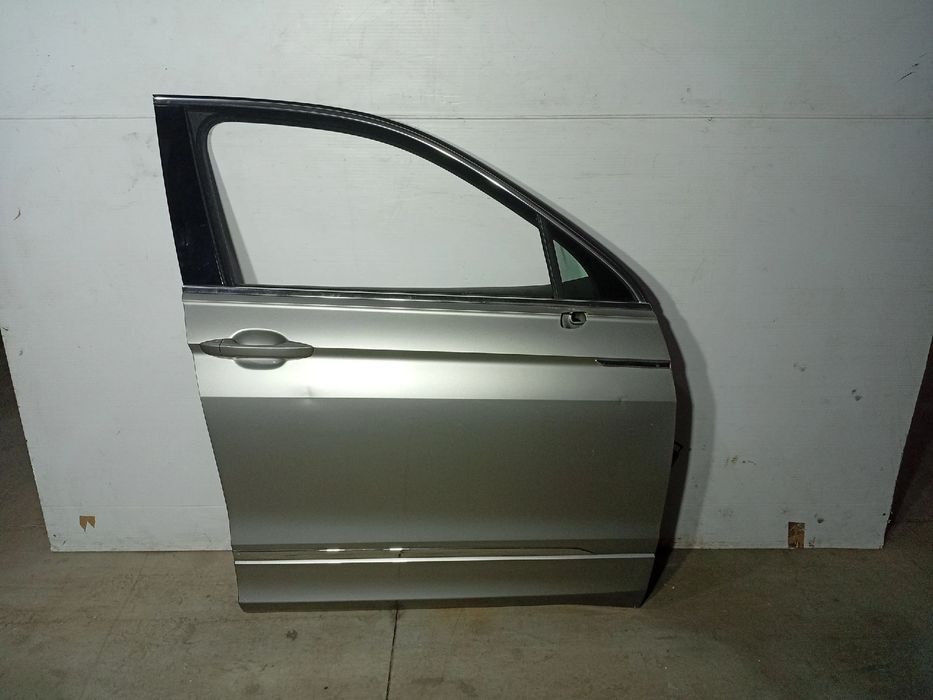 Porta frente direita VOLKSWAGEN Tiguan (AD1, AX1)