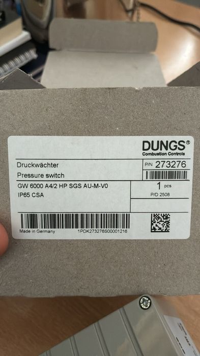 Dungs 273276 Gas Pressure Switch, High Pressure, GW 6000 A4/2 HP