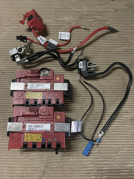 Modulo de bateria / cabo negativo e positivo de bateria BMW