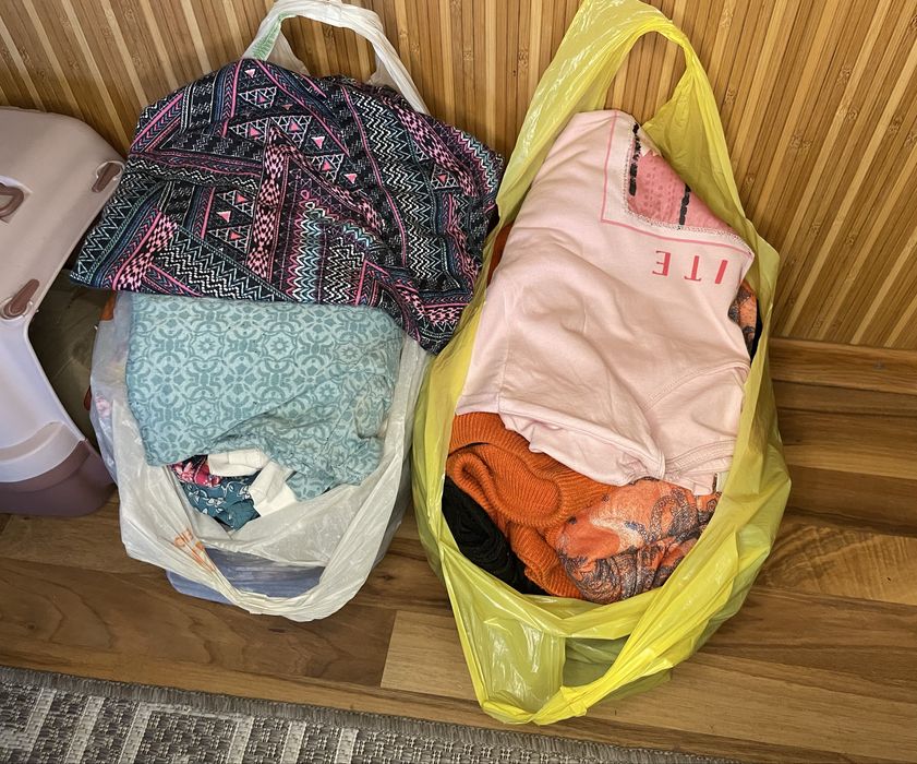 Віддам речі жіночі САМОВИВІЗ