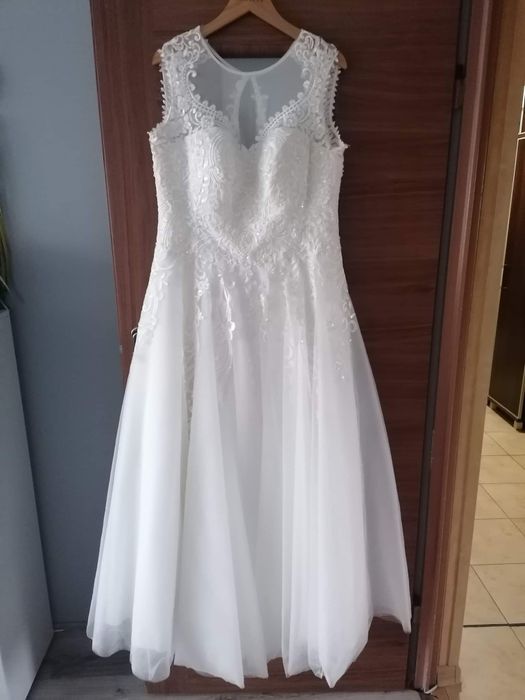 Suknia ślubna 40
