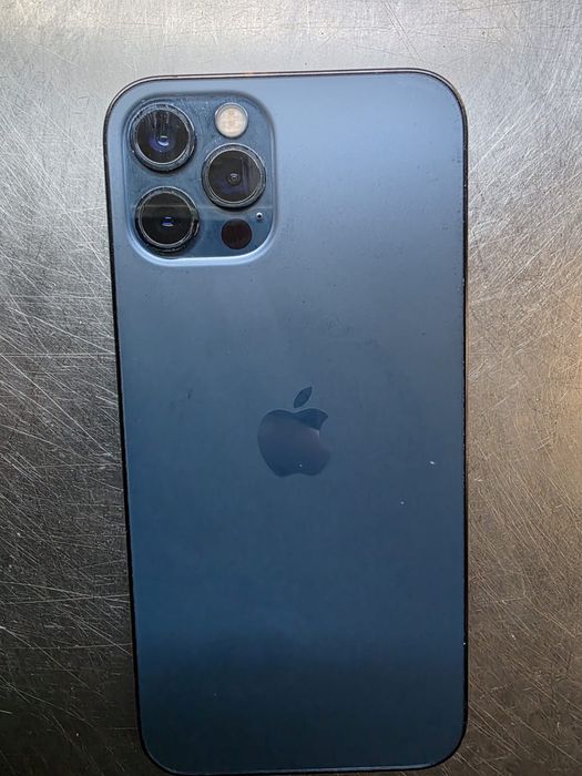 Iphone 12 pro e samsung galaxy a16