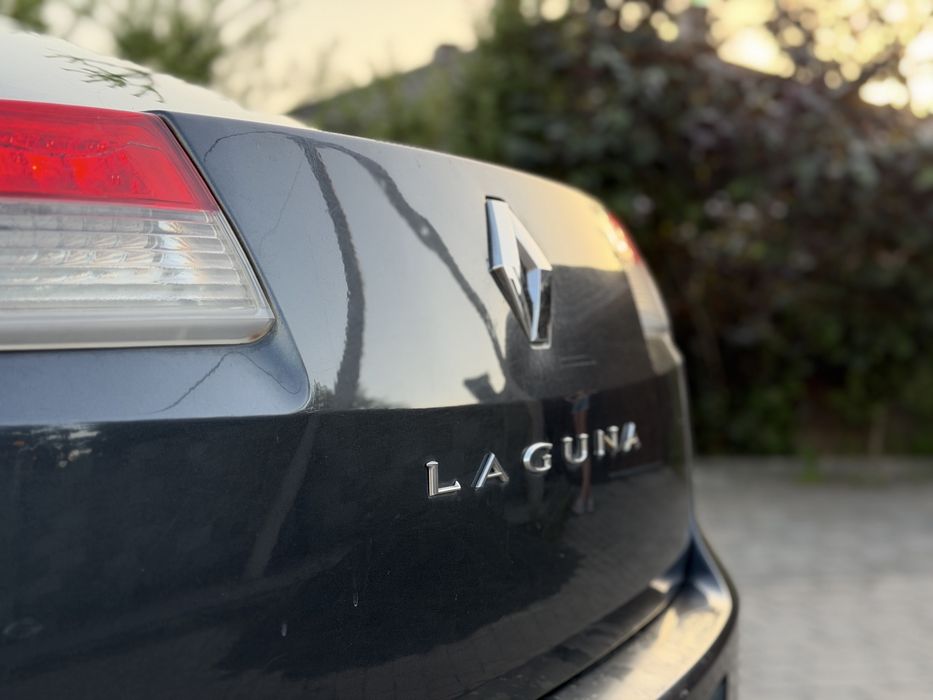 Renault Laguna III гарний стан, чудова техніка.